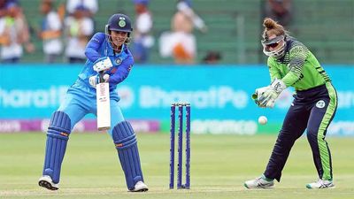 Women's T20 World Cup: India beat Ireland to seal semis spot