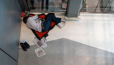 Removing homeless from O’Hare is only a stopover in city’s efforts to help the unhoused