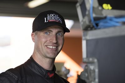Jacobson inks Supercars return with Tickford
