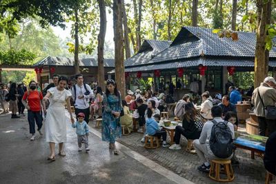 China's domestic tourism expected to fully recover in summer