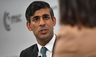 Call to back Rishi Sunak on NI protocol deal amid fears ministers may quit