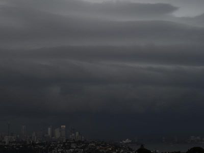 Storms lash Sydney and parts of central NSW