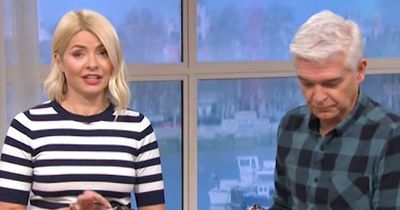 This Morning's Holly Willoughby fires warning at bosses seconds into show over pancake 'stunt'
