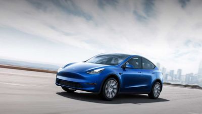 Tesla Stock Taps Brakes, Drops 5%, As China EV Registrations Fall 15%