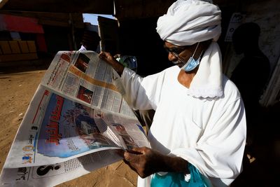 Sudanese print newspapers in decline as readers turn online
