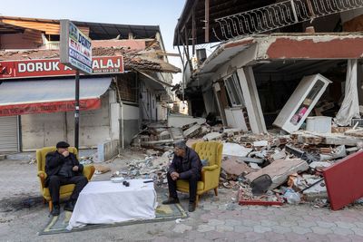 Mattresses, documents, electronics: Turks risk it all to retrieve belongings