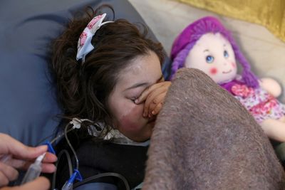 Syrian girl rescued after quake battles 'crush syndrome'