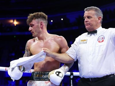Leigh Wood given message by trainer Ben Davison after controversial stoppage