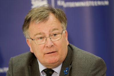 Denmark charges ex-defence minister with leaking state secrets