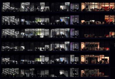 Four-day work week gains converts