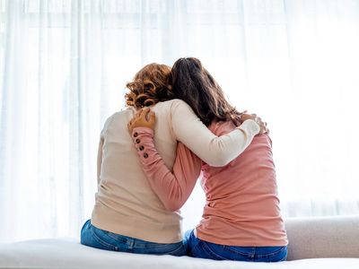 Women over 45 in ‘satisfying’ relationships less likely to develop chronic illness, study finds