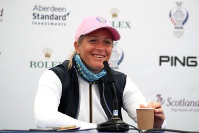 Suzann Pettersen reacts to Tiger Woods tampon prank