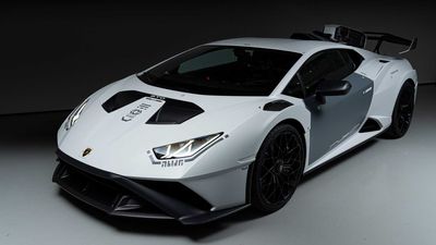 Lamborghini Huracan STO Time Chaser_111100 Debuts As Futuristic Art Car