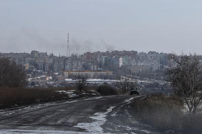 Zelenskiy says Ukrainian forces holding line, Russia claims advance