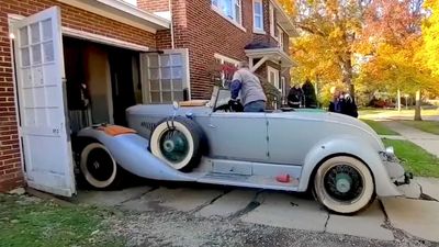 1931 Duesenberg Locked Away For 55 Years Is A Million-Dollar Barn Find