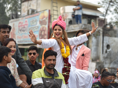 Archana Gautam thanks fans for giving her so much love in Meerut; says “Trophy Bhale hi na jeeti, per janta ka sammaan jeeta”