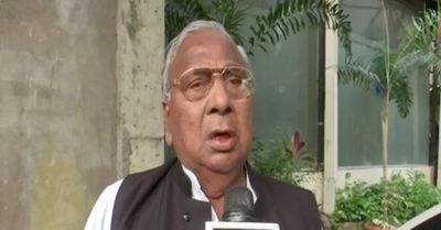 "Spoiling youth's future..." Cong leader slams Telangana BJP chief Sanjay Bandi