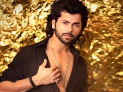 Aladdin - Naam Toh Suna Hoga fame Siddharth Nigam impresses fans with his multiple backflips in the rain; a fan commented “you set the fitness bar really high”