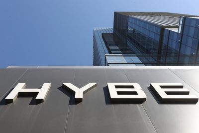 Korea's Hybe completes purchase of 14.8% stake in rival SM