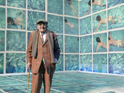 David Hockney’s cigarettes set off fire alarm at launch of new exhibition