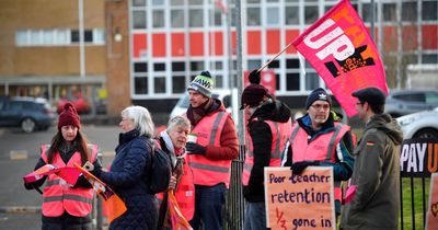 NASUWT teaching union rejects Welsh Government pay offer