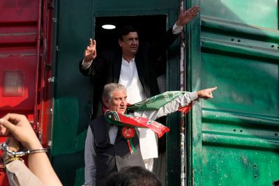 Pakistani ex-PM Imran Khan's supporters rally, taunt police