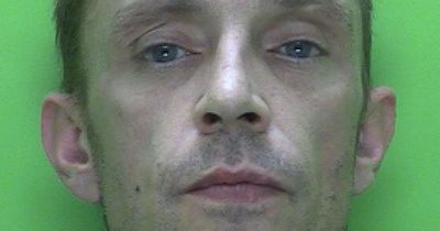 Nottinghamshire Police 'do not approach' warning in appeal over wanted man