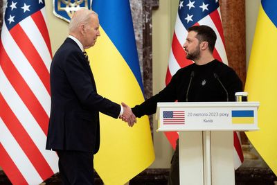 Analysis-Can U.S. support for Ukraine last as war enters second year?