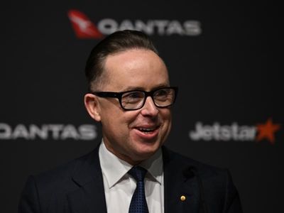 Qantas turns profitable again amid travel rebound