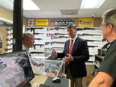 Alabama Republican wants to proudly enshrine the AR-15 as America’s ‘national gun’