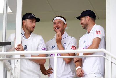 England stick with winning team for series decider on grassy pitch in Wellington