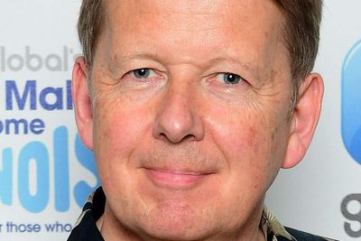 Late broadcaster Bill Turnbull honoured with annual prize for medical students