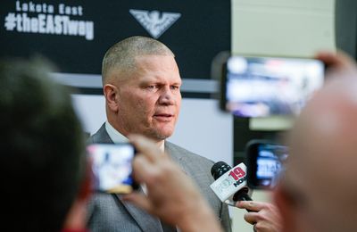 Former Bengals QB Jon Kitna introduced as Lakota East High School coach