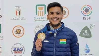 Aishwary back to winning ways with World Cup gold in Cairo