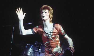 Watch that man: V&A lands huge archive of David Bowie memorabilia