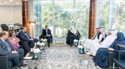 AL-Issa Meets with Egyptian Media Delegation