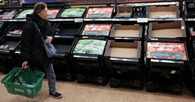 All the UK supermarkets that DON'T have restrictions on fruit and vegetables