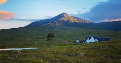 Dream job for Edinburgh outdoor lovers as famous Trainspotting station seeks staff