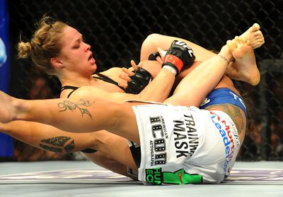 Ronda Rousey def. Liz Carmouche at UFC 157: Best photos