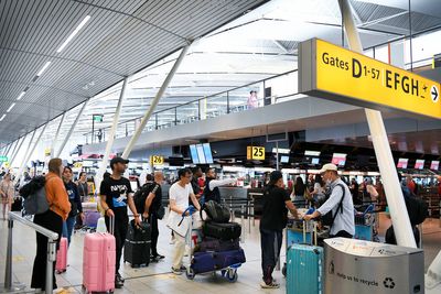 Schiphol flights to be limited to 460,000 a year, government wants 440,000 cap
