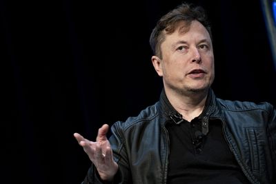 Elon Musk says he’ll open-source Twitter’s algorithm. Here’s why that would change everything