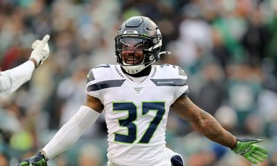 The Seahawks’ Quandre Diggs abandoned all subtlety about reuniting with Bobby Wagner with 1 picture