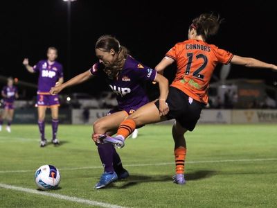 Glory women aim to keep hot form going against Roar