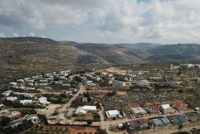 Israel's outpost approvals boost settlers, deepen conflict