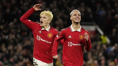 Man United Beats Barcelona 2-1 to Advance in Europa League