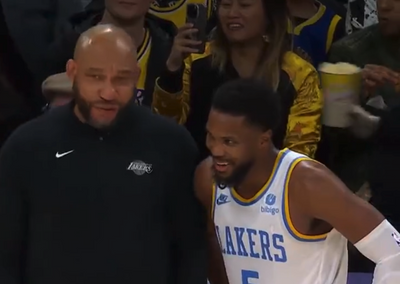 A mic’d up Darvin Ham hyped Lakers’ Malik Beasley during an awesome win over the Warriors