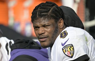 The Ravens’ awkward contract talks with Lamar Jackson show neither side has read the room