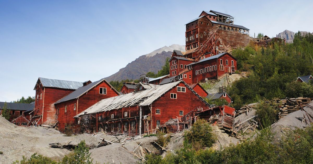 Inside Eerily-abandoned Ghost Town Left Untouched For…