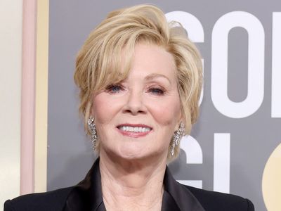 Frasier’s Jean Smart urges fans to ‘listen to body’ after recovering from fatal heart surgery