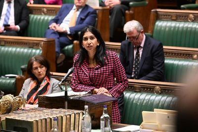 SNP government slams Tory 'bid to crack down on families of foreign students'